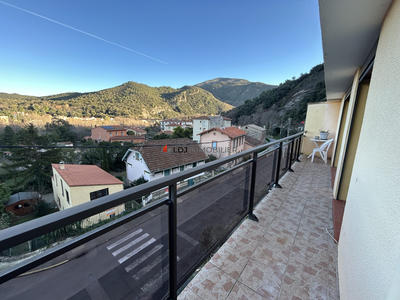 Appartement - 93 m² - 3 pièces