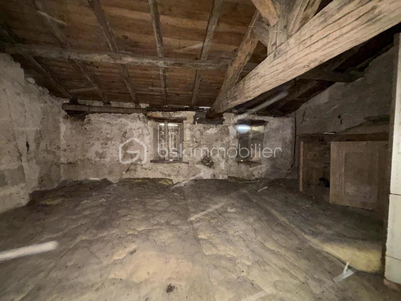 Maison ancienne - 194 m² - 7 pièces