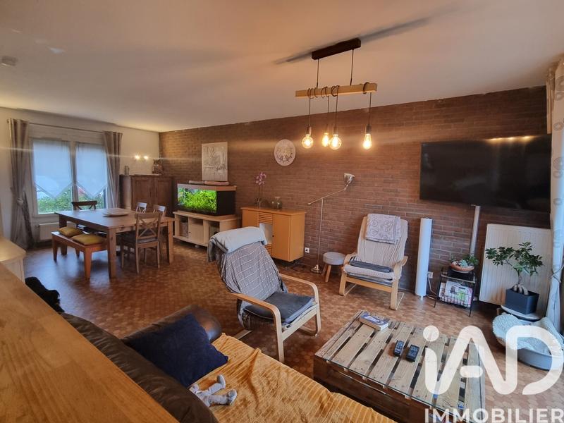 Maison - 94 m² - 5 pièces