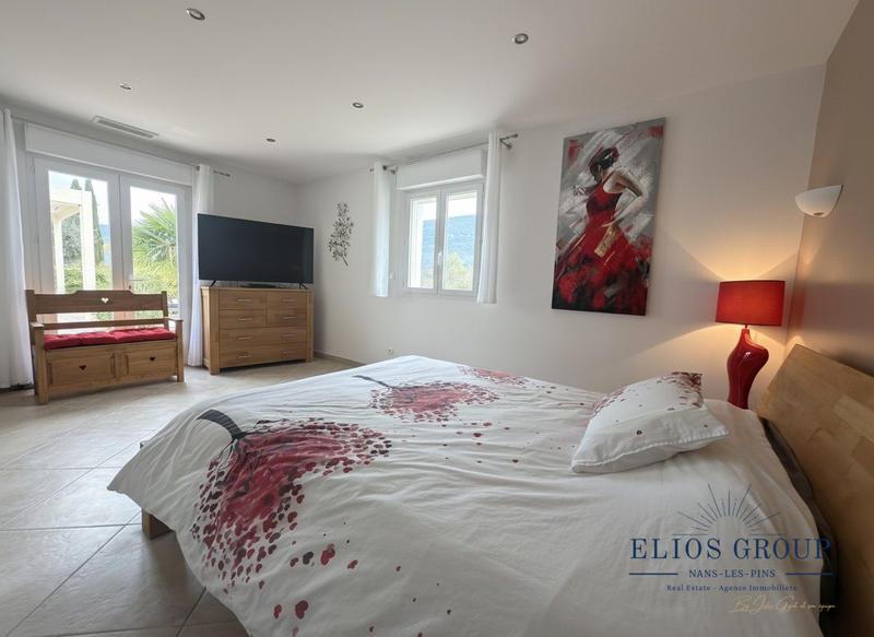 Villa - 140 m² - 5 pièces