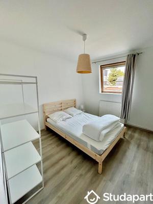 Chambre - 10 m² - 1 pièce