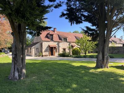 Maison en pierre - 204 m² - 5 pièces