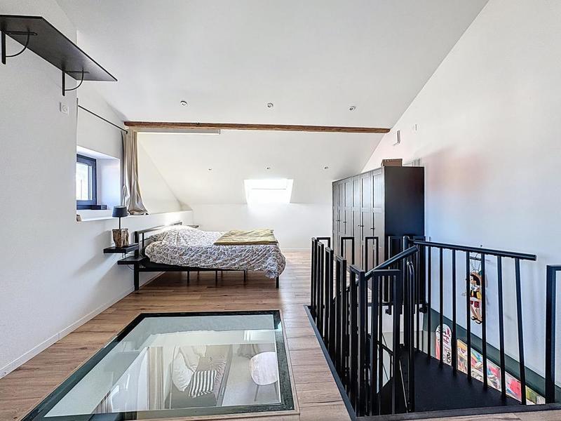 Appartement - 77 m² - 2 pièces