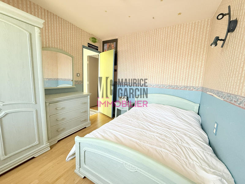 Maison traditionnelle - 133 m² - 6 pièces