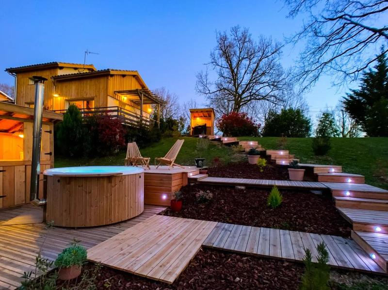 Propriété - 450 m² - 11 pièces