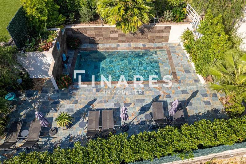 Villa - 141 m² - 5 pièces