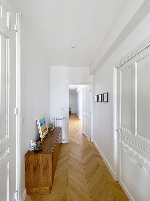 Appartement - 120 m² - 5 pièces