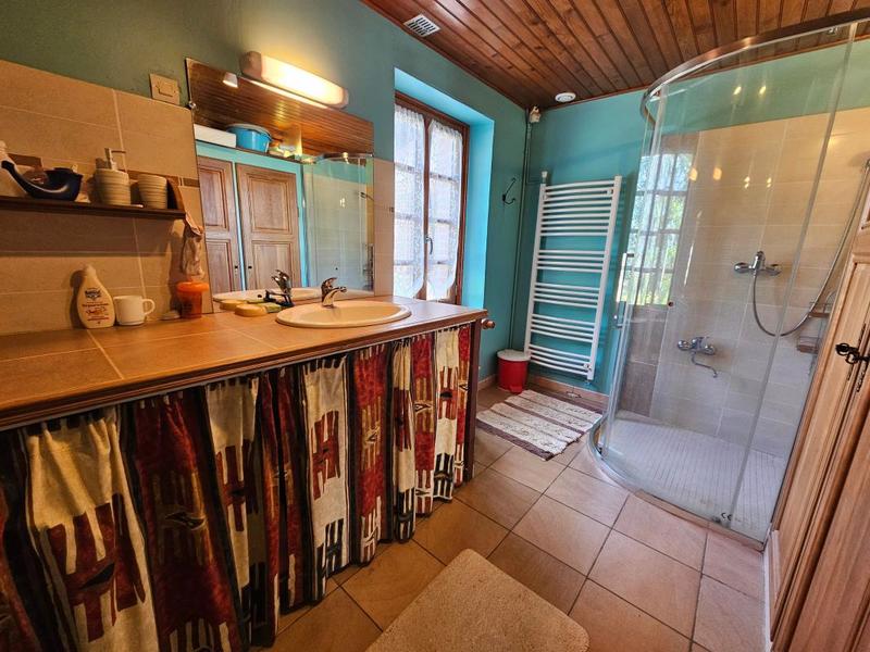 Maison - 251 m² - 6 pièces