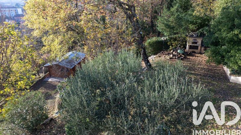 Maison - 235 m² - 8 pièces