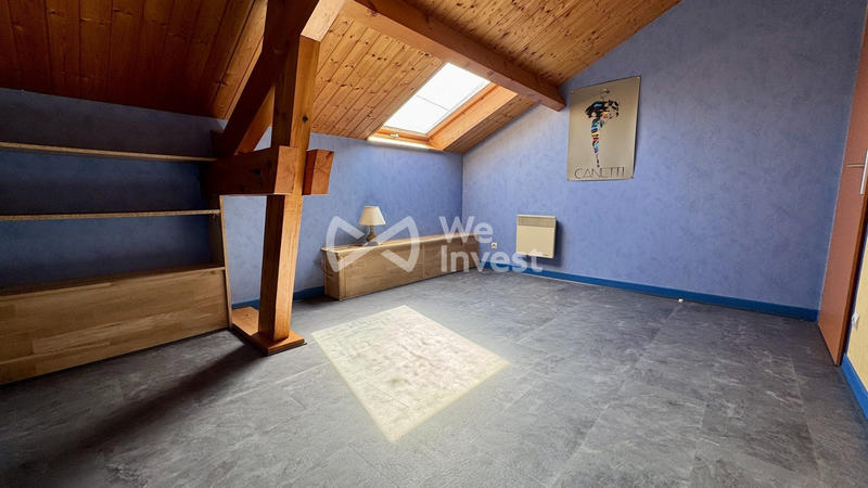 Maison - 121 m² - 8 pièces