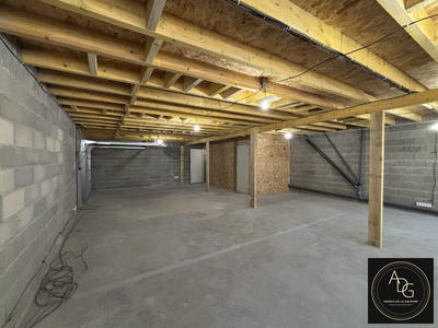 Local d'activités - 85 m² - 1 pièce