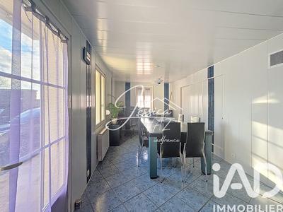 Maison - 85 m² - 5 pièces