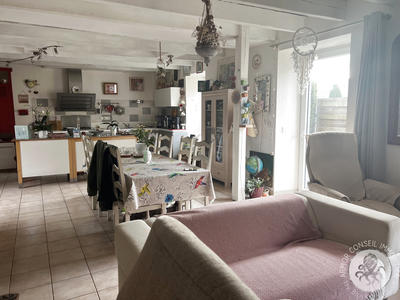 Maison - 296 m² - 12 pièces