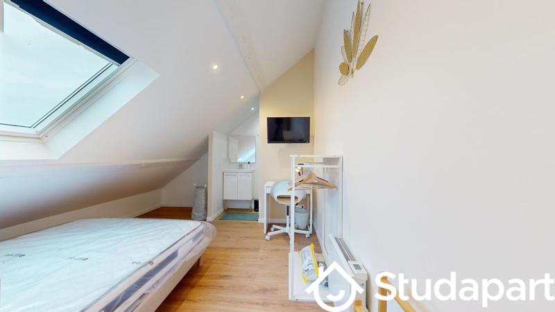 Chambre - 9 m² - 1 pièce