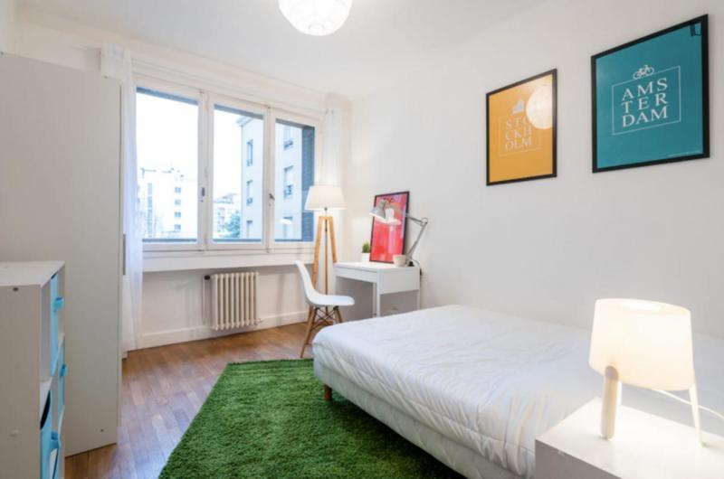 Chambre - 11 m² - 4 pièces