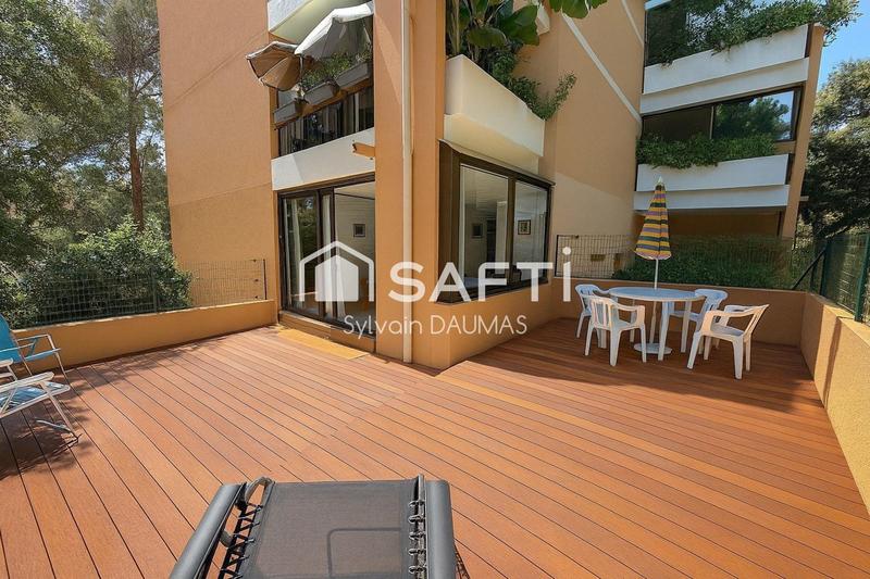 Appartement - 90 m² - 4 pièces