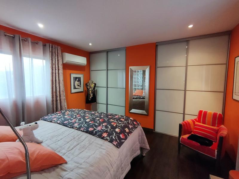 Maison traditionnelle - 187 m² - 6 pièces