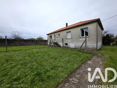 Maison - 90 m² - 5 pièces