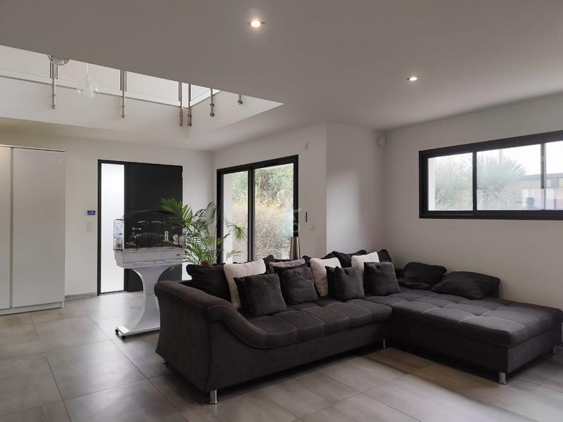 Maison - 165 m² - 6 pièces