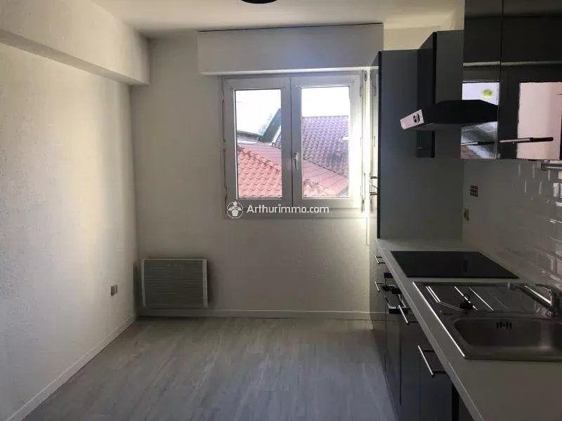 Appartement - 64 m² - 2 pièces