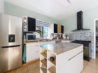 Maison - 148 m² - 4 pièces