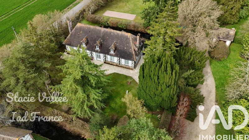 Maison - 201 m² - 9 pièces