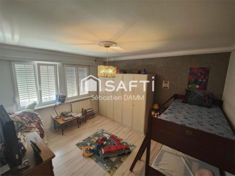 Maison - 96 m² - 5 pièces