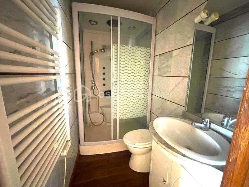 Maison en pierre - 340 m² - 13 pièces