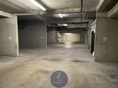 Parking / Garage - 12 m²