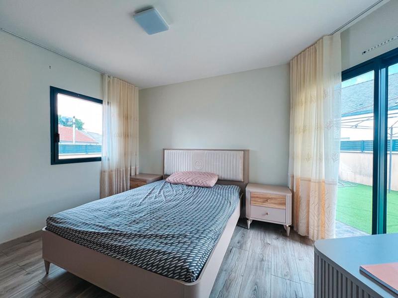 Maison - 187 m² - 6 pièces