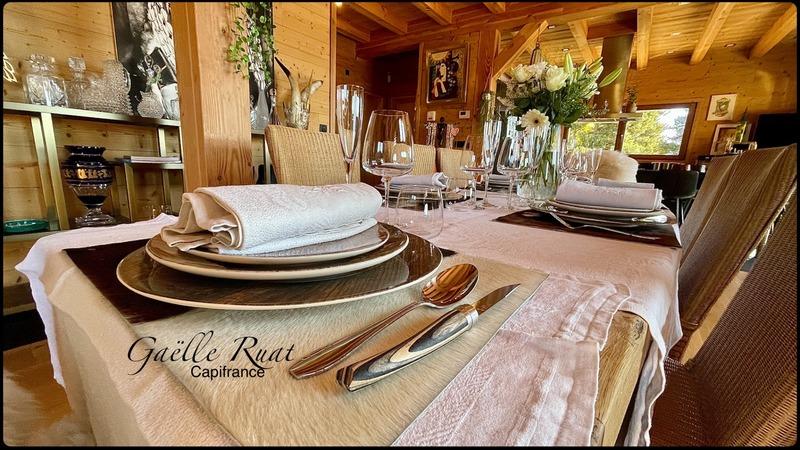 Châlet - 241 m² - 8 pièces