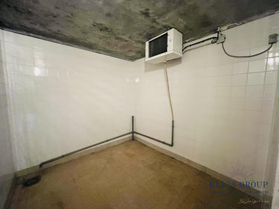 Local commercial - 70 m² - 4 pièces
