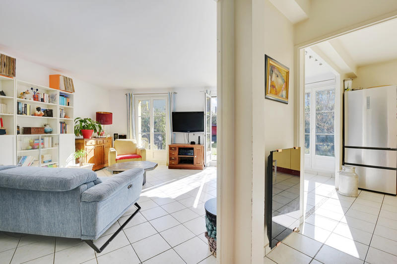 Maison - 101 m² - 6 pièces