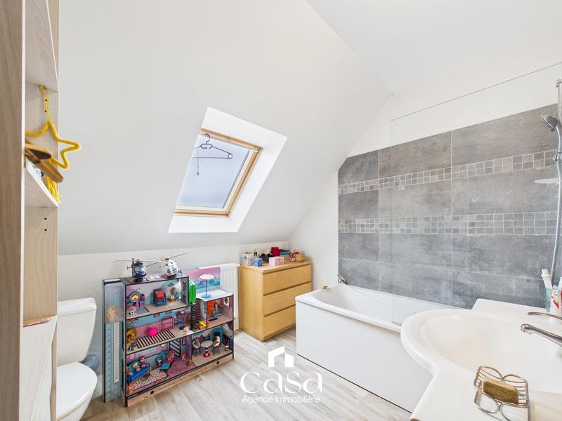 Maison - 86 m² - 5 pièces