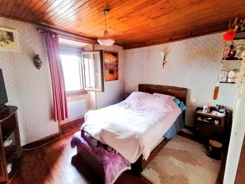 Maison - 81 m² - 5 pièces