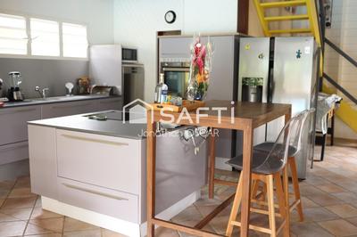 Villa - 225 m² - 7 pièces