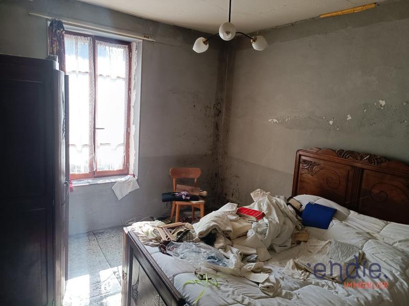 Maison - 101 m² - 6 pièces