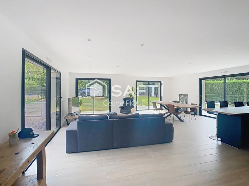 Maison - 145 m² - 5 pièces