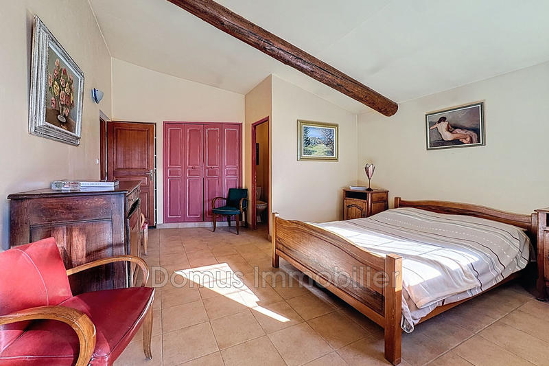 Maison - 197 m² - 8 pièces