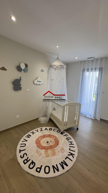 Villa - 145 m² - 4 pièces