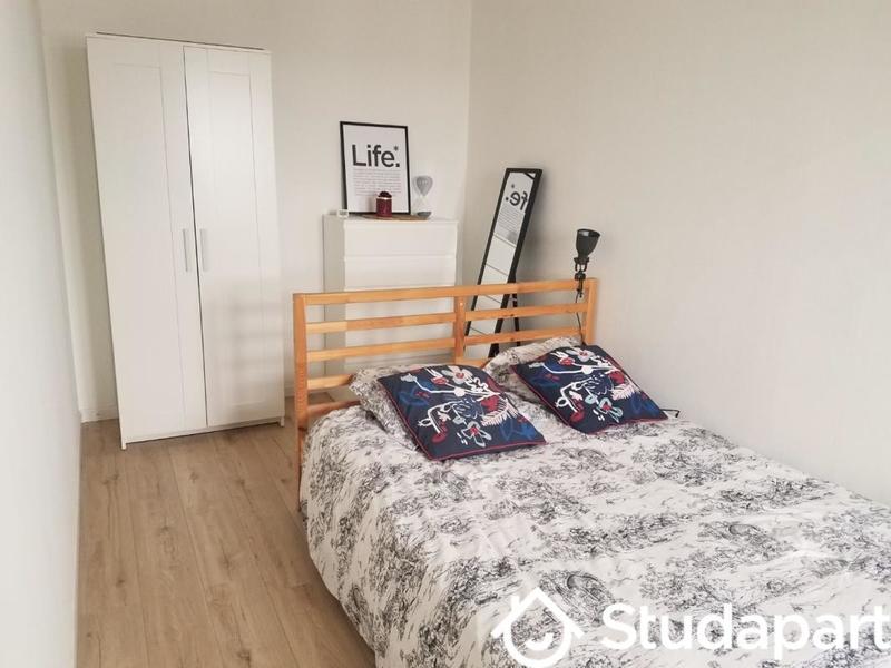 Chambre - 11 m² - 1 pièce