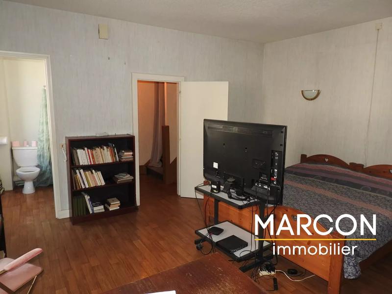 Maison - 214 m² - 8 pièces