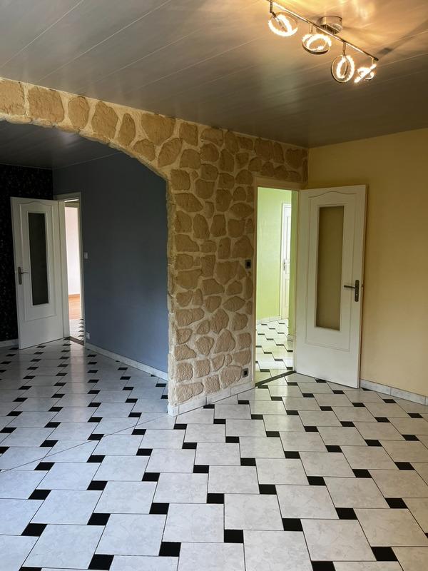 Maison - 121 m² - 4 pièces