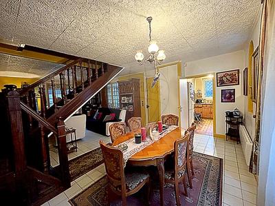 Maison - 89 m² - 5 pièces