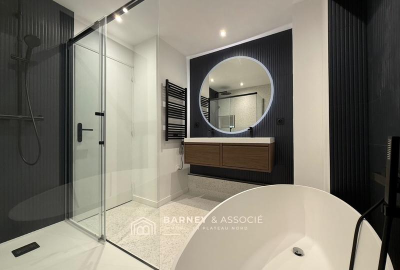 Appartement - 96 m² - 5 pièces