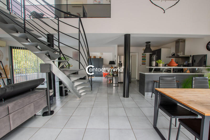 Maison - 150 m² - 4 pièces