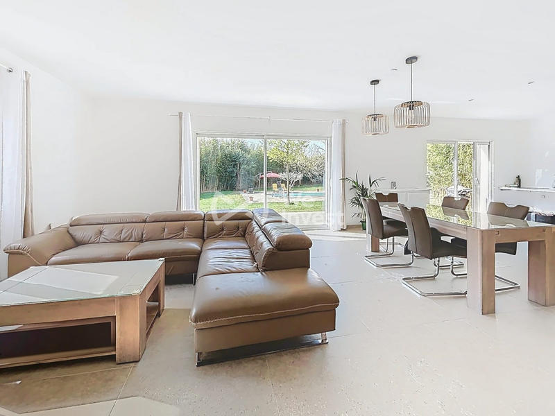 Villa - 197 m² - 5 pièces