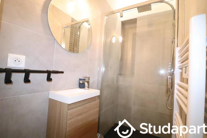 Chambre - 13 m² - 1 pièce