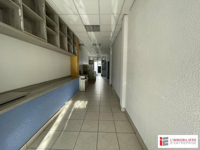 Local commercial - 157 m²