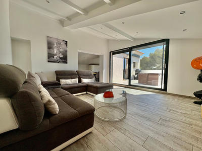 Appartement - 186 m² - 7 pièces